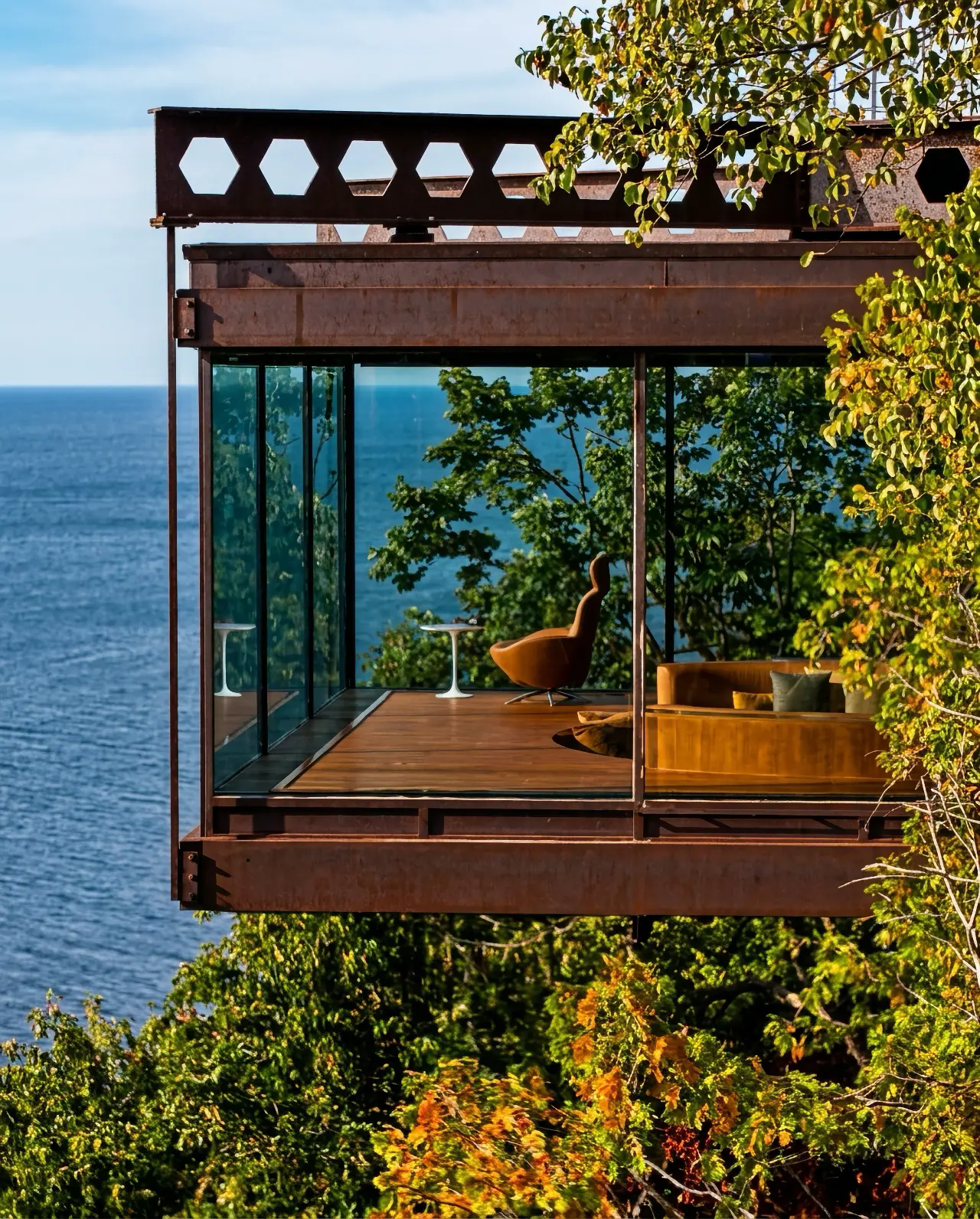 Shadowcliff residence perched above Green Bay